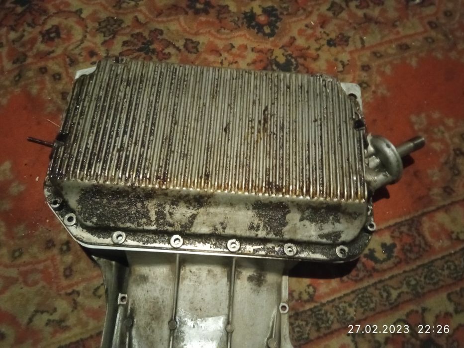 Продам поддон Ауди 100 с4 2.8