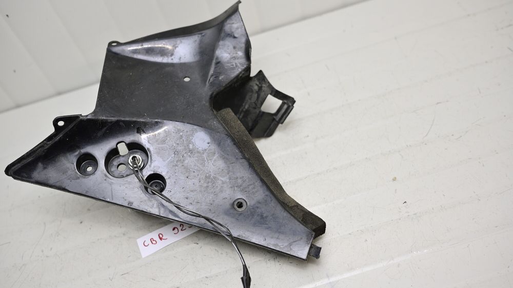 Carena Plastic Trim Dreapta Cu Semnalizare Honda CBR 929 2000 - 2001