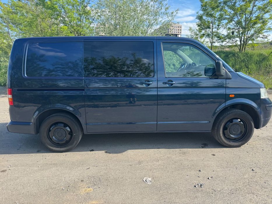 VOLKSWAGEN Transporter 2005 — imagine 3