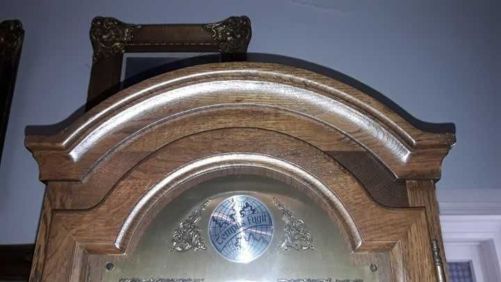 Ceas de podea Tempus Fugil de colectie cu doua greutati si pendula