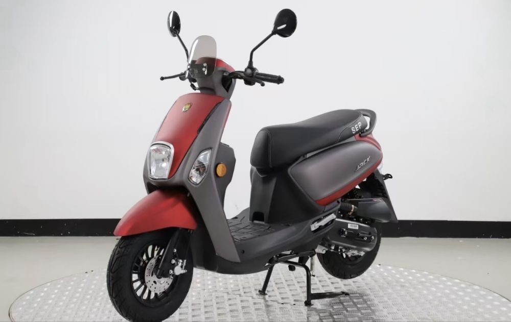 Scuter benzina fara permis