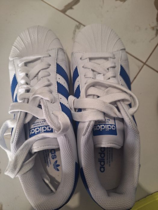 Адидас суперстар