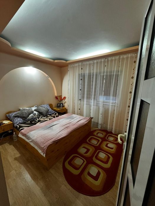 Apartament 2 camere semidecomandat