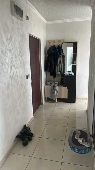 Продава се Двустаен апартамент в Разград, Център - 62 кв.м за 1563 €/кв.м - Снимка #2