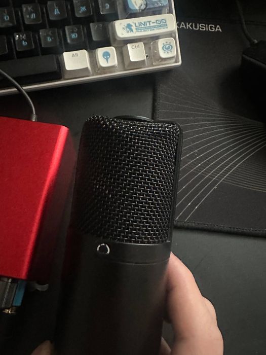 Продам Focusrite 2i2