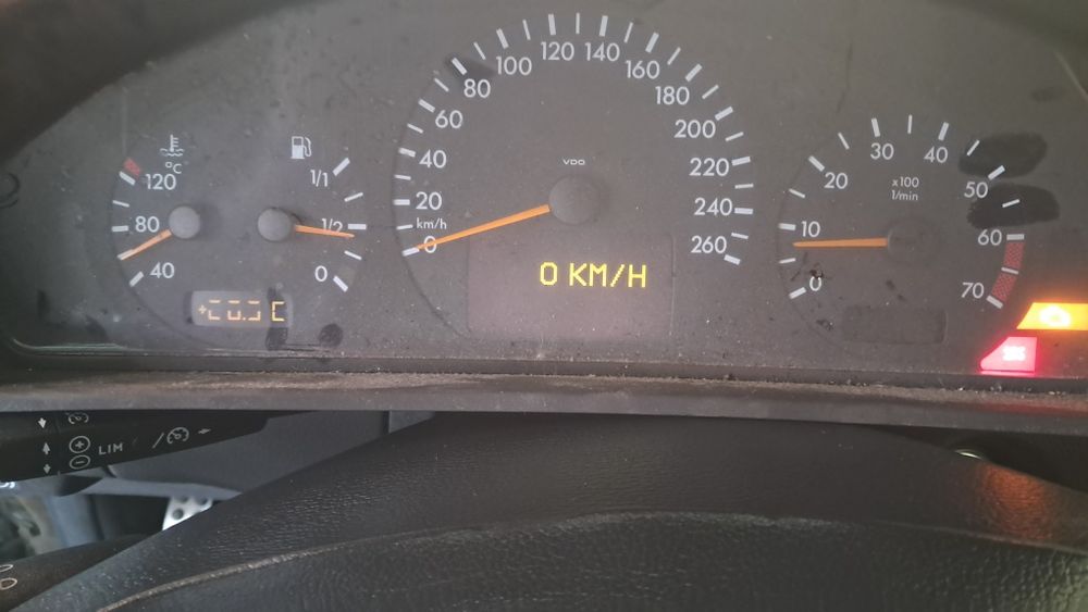 Мерседес.w210 планка телевизор.