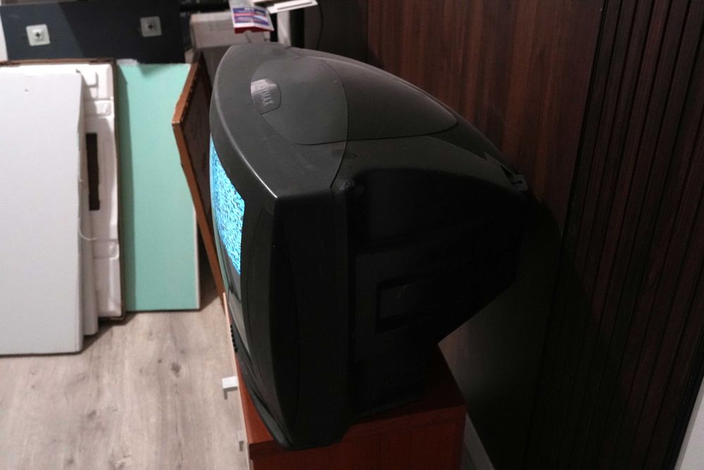 Продам телевизор LG