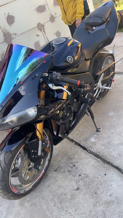 Vand sau schimb cu gen 2 sau honda cb (diferenta daca este cazul )