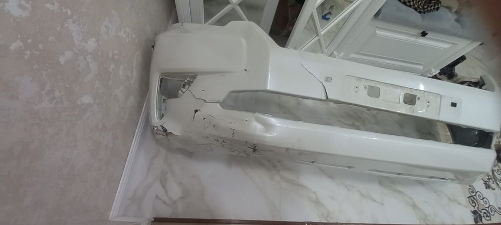 Продается вампер оригинал 150 Прадо