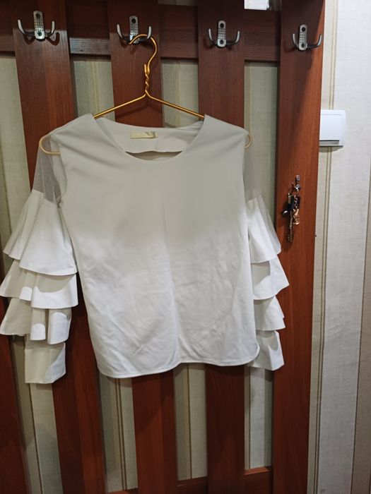 Отдам рубашки За конфеты