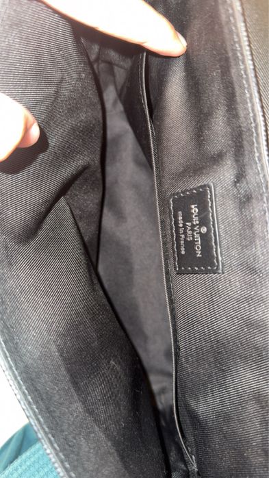 Барсетка бренда Louis vuitton