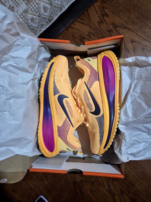 Маратонки Nike VOMERO 18