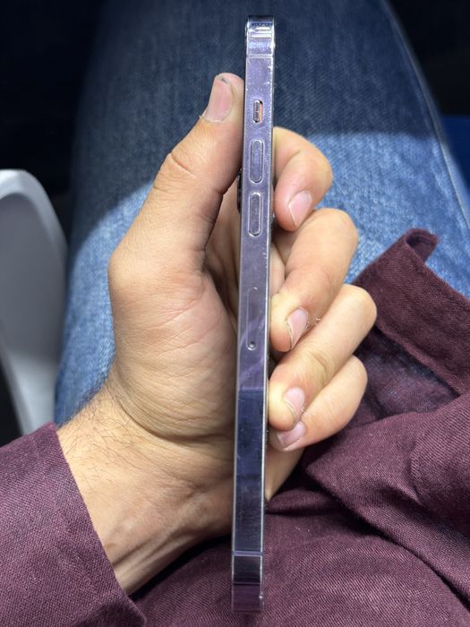 Iphone 14 pro max holati zur aybi yoq hama joyi ishlaydi