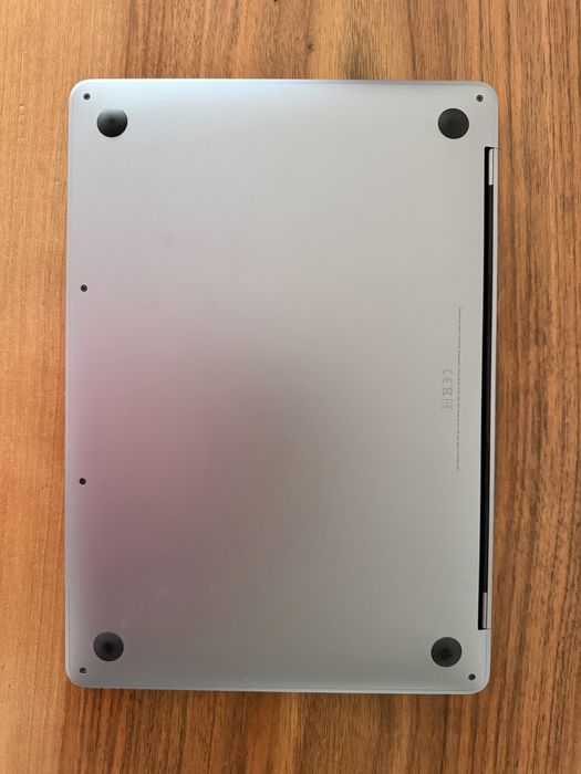 MacBook Pro 13” 2019 | i5 | 8GB RAM | 128GB SSD | Stare buna