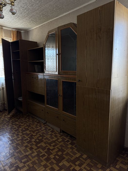 Продам стенку-горку в зал