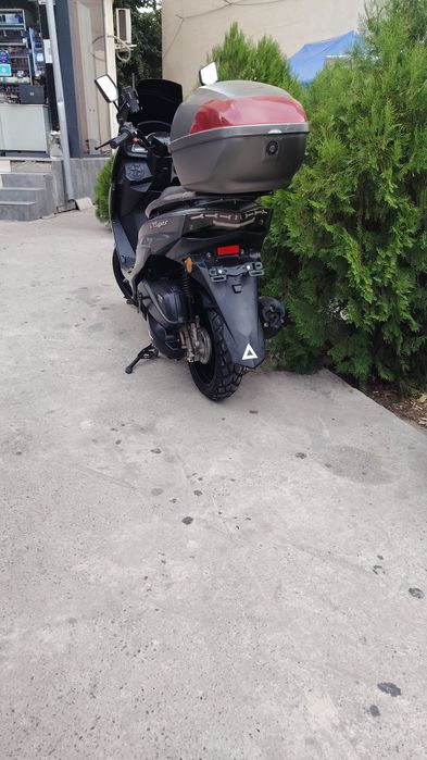SROCHNA Skuter tiger GST mator sotiladi