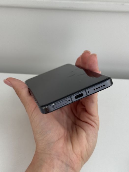 Vivo x200 ultra 16/512 Doar 36 de cicluri de încărcare a bateriei!