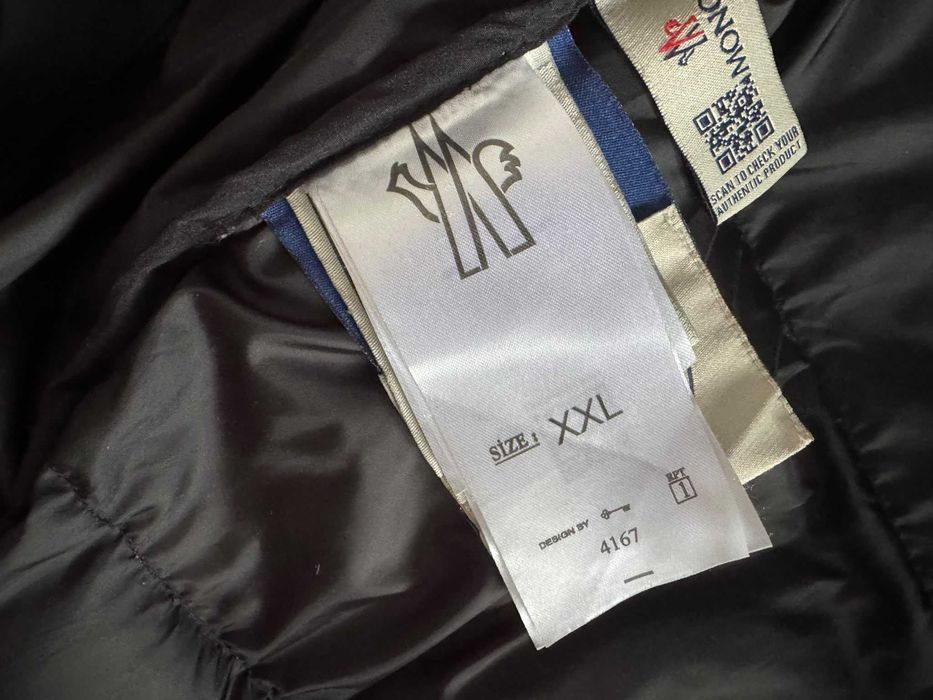 Vând geaca Moncler de bărbați