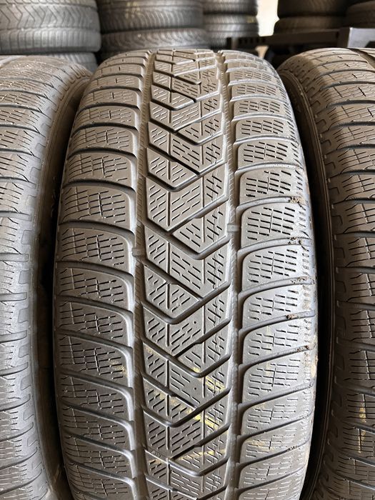 4 anvelope iarna 235/55/19 , pirelli !