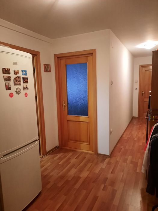 Inchiriez apartament 1 camera,garsoniera, zona centrala,mobilata