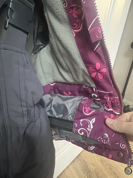 Зимний комбинезон для девочк.