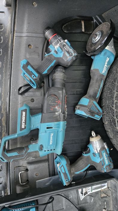 КУФАР  със машинки Makita Китайски