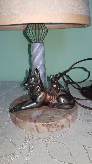 Старинна настолна лампа