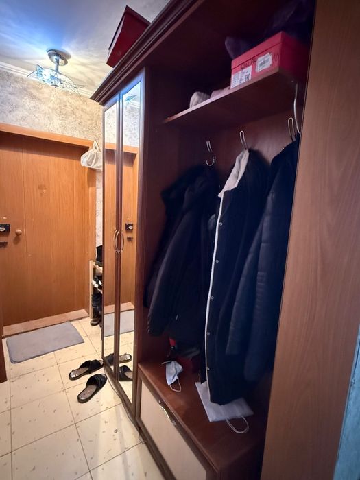 Прихожка шкаф б/у