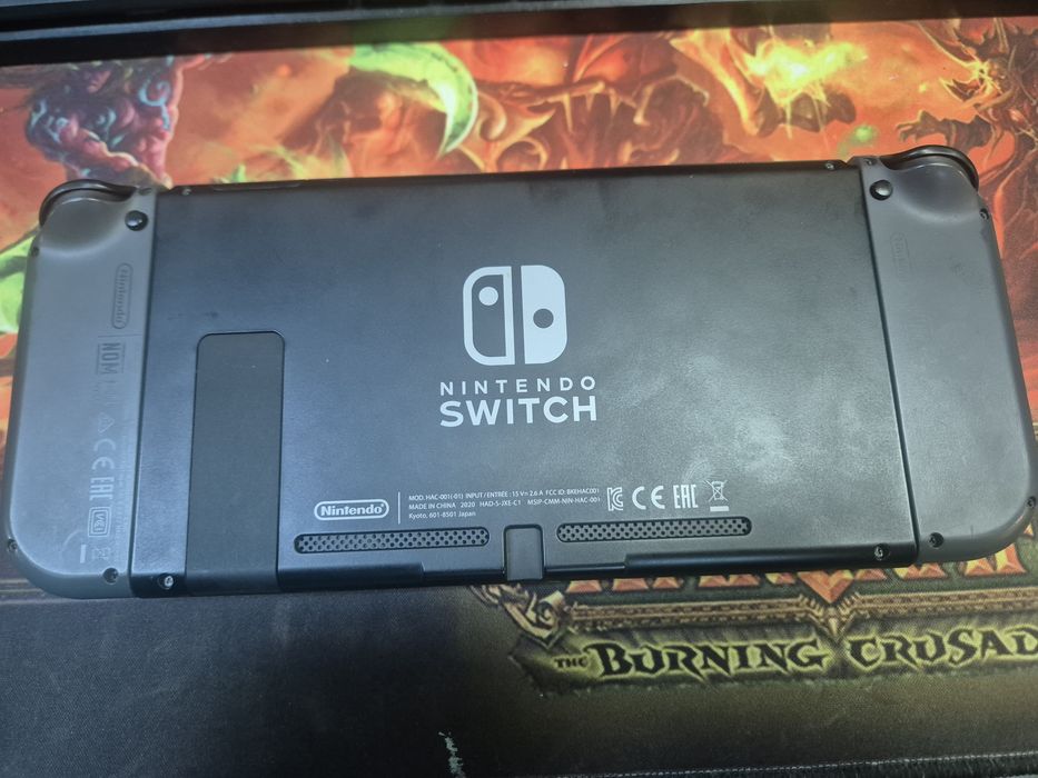 Consola Nintendo Switch cu JOY-CONS Grey