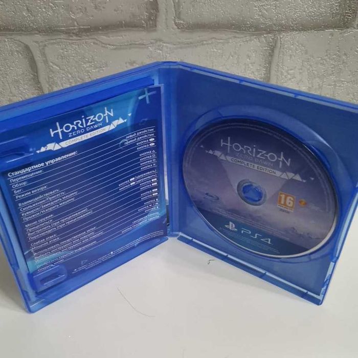 Продам игру Horizon Zero Dawn Complete PS4