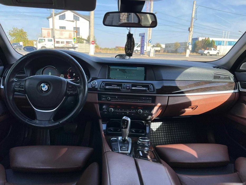 BMW SERIA 5 F10 Pachet M