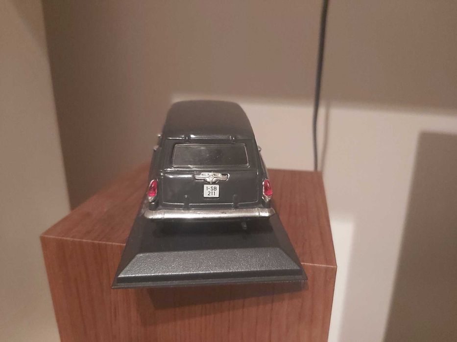 Gaz M22 Volga Macheta metal din colectia Masini de Legenda 1:43