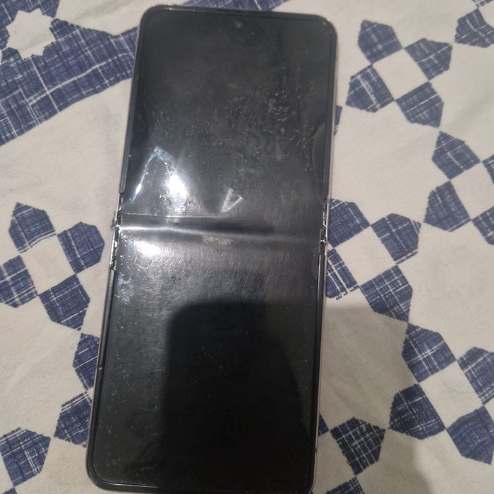Samsung Galaxy Z Flip 4 256gb