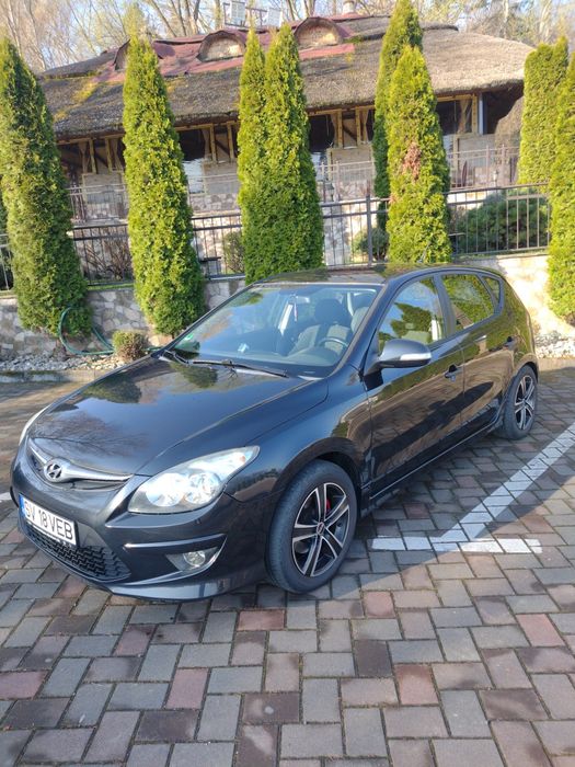 HYUNDAI i30 2011 — imagine 2