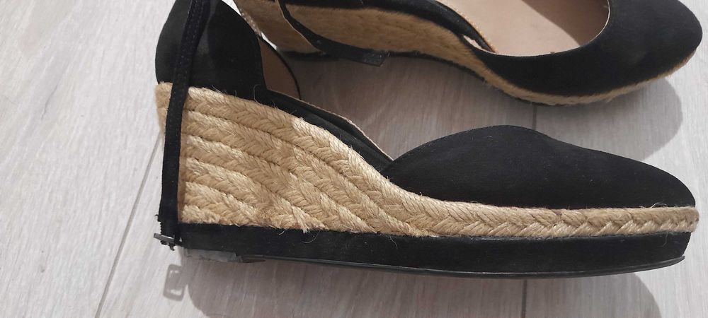 Босоножки 37 размера Next