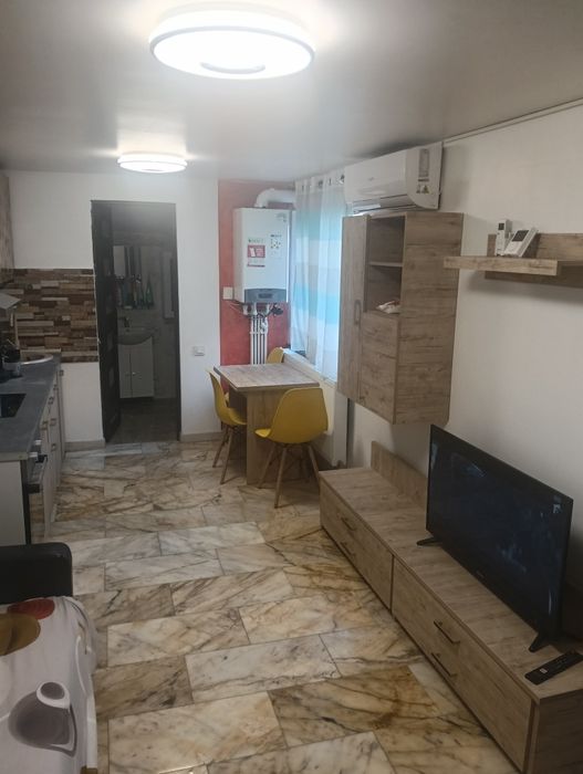 Inchiriez casa cartier islaz