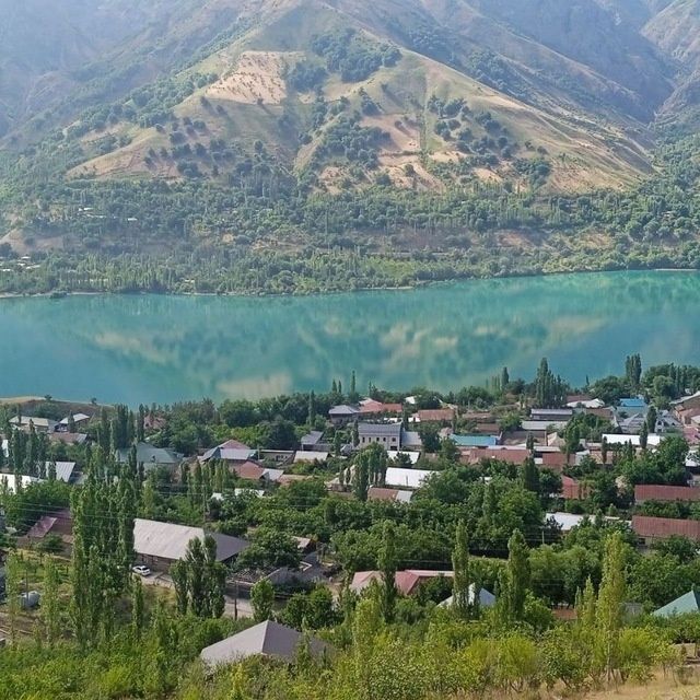 Yer sotiladi 3.5 sotiix dacha uchun