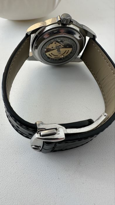 Продам часы Casio.