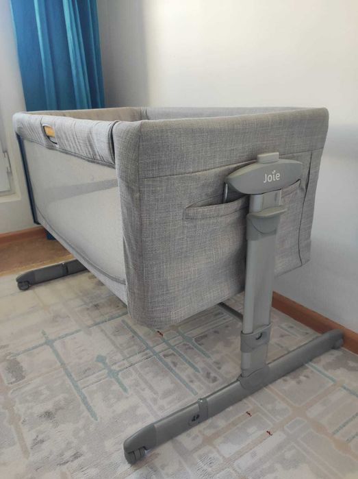 Кровать-манеж Joie Roomie