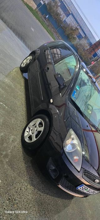 Vând  Ford Fiesta