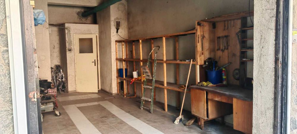 Дава се под наем Гараж / Паркомясто в София, Лозенец - 26 кв.м за 200 € - Снимка #3