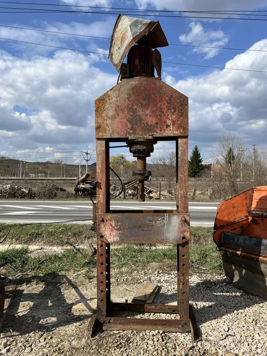 Presa hidraulica industriala, cadru greu, pentru atelier/service