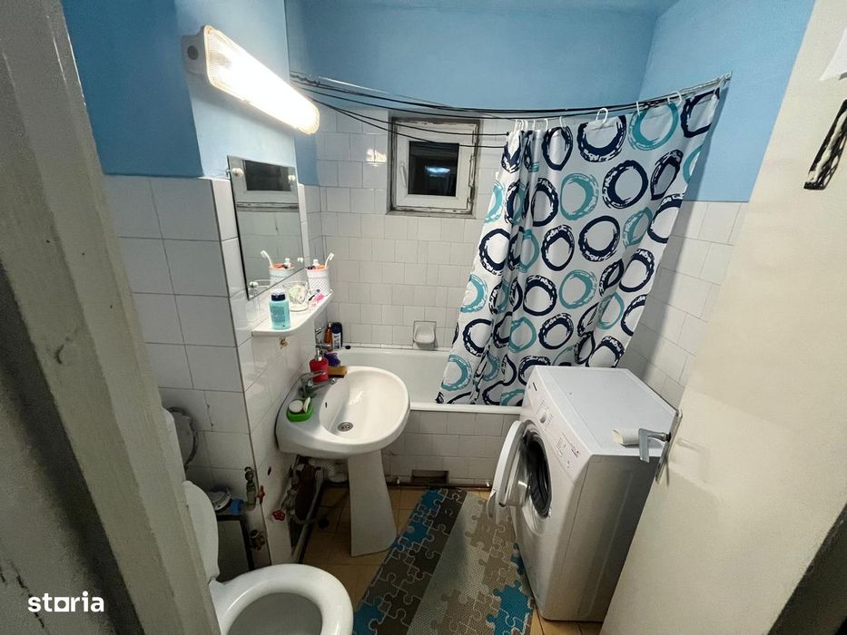 Apartament cu 2 camere et 2 zona Boul Rosu