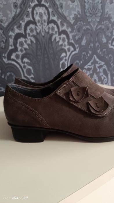 Продам туфли,ботильоны