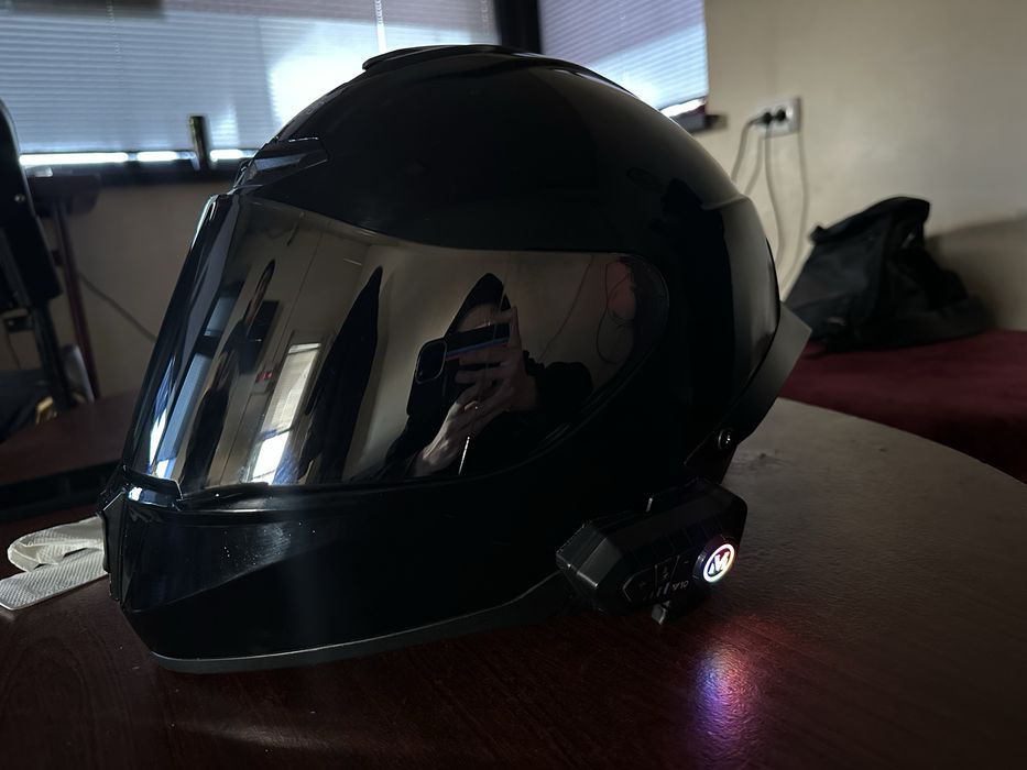 мотошлем почти новый