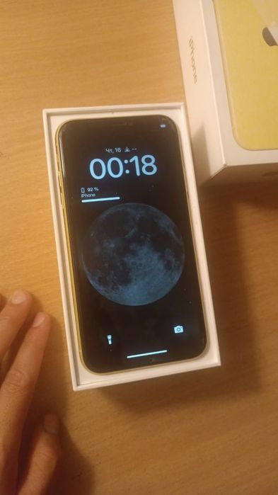 Продам айфон 11 64гб