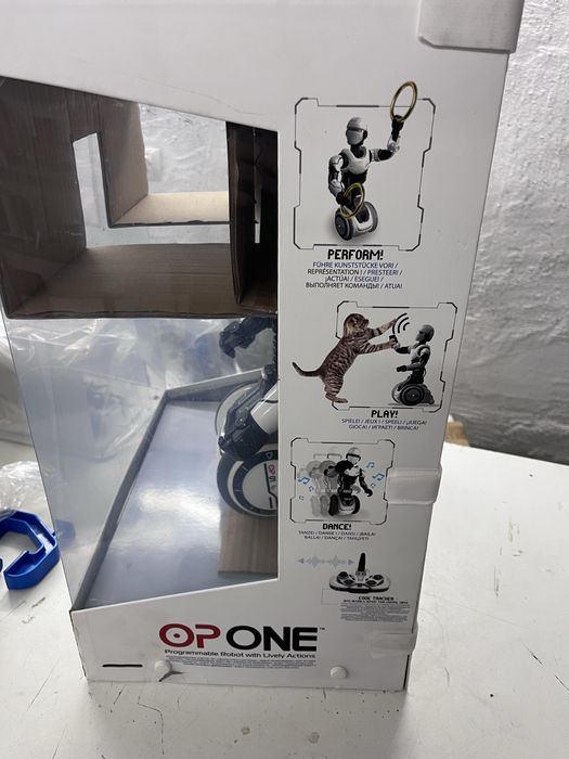 Интерактивен робот Silverlit OP ONE / Програмируем робот (без контролер).