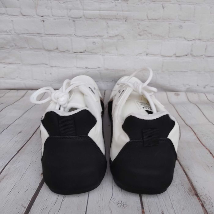 Мъжки спортни обувки - размер 45