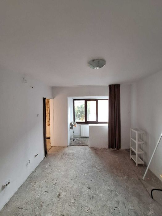 Se vinde garsoniera la etaj intermediar in cartierul Traian