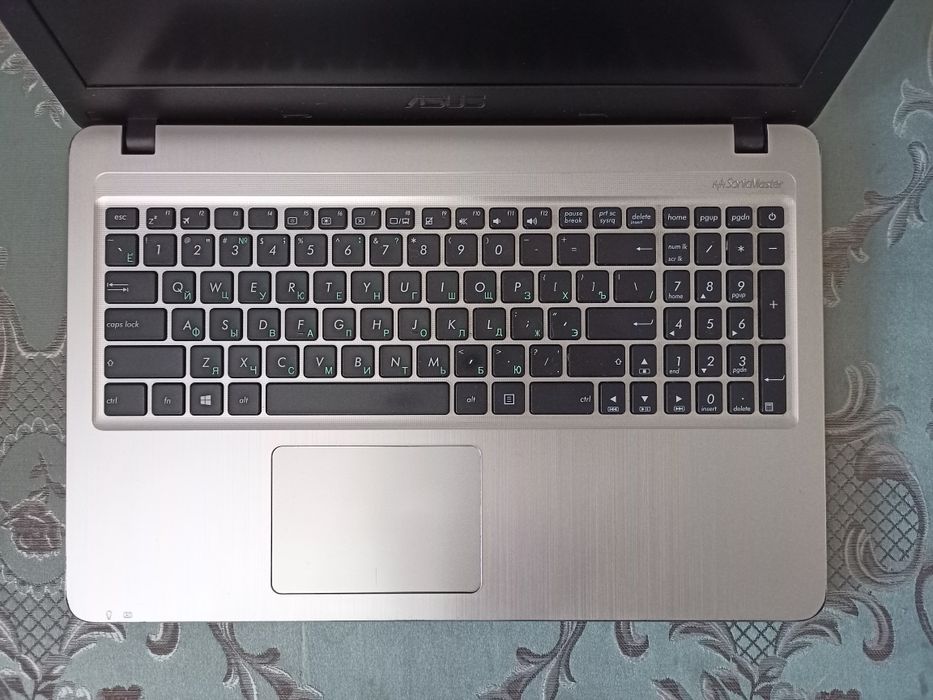 Ноутбук Asus x540y. SSD, Window 10
